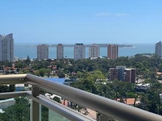 Edif. Place Lafayett Piso 19, 3 dormitorios y excelentes amenities - Punta del Este - 9