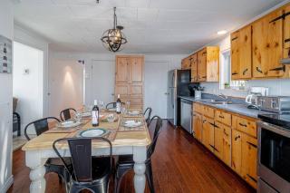 Spa, sauna et foyer : Le Phare de Baie-Saint-Paul - Baie-Saint-Paul - 5