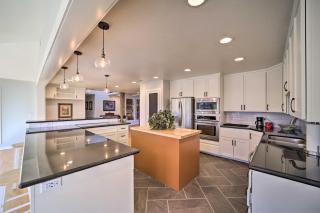 Grand Tulsa Getaway with Private Pond, Dock and Deck - Tulsa - 9