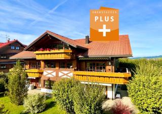Wunderschöne Wohnung mit Balkon und Blick auf die Alpen - Oberstaufen - 0