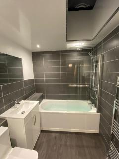 Sunderland Self Catering 4 - City Centre Townhouse with free parking - Sunderland - 9