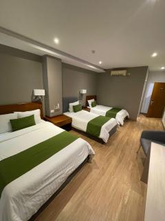 Hotel Plaza Monte Carlo - Guayaquil - 4