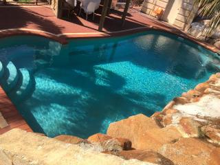 Lakeside Retreat - 4