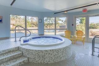 Mayne Island Resort - 5