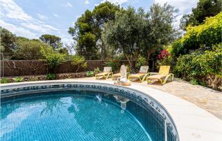 3 Bedroom Awesome Home In Porto Petro - Portopetro - 2