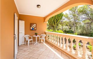 3 Bedroom Awesome Home In Porto Petro - 6