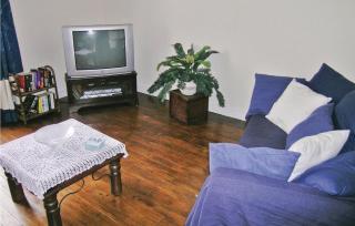 Lovely Home In Chateauneuf Du Faou - 4