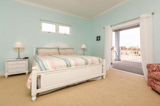 Pipeline Manor - 4