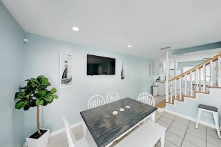Island Escape & Huisache Townhome - South Padre Island - 7