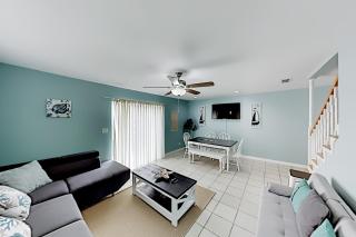Island Escape & Huisache Townhome - South Padre Island - 4