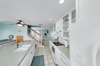 Island Escape & Huisache Townhome - South Padre Island - 2