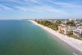 305 - Madeira Bay Resort - 9