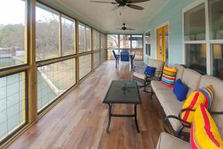 The Secret Cabin - Burnet - 5