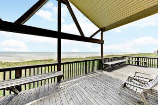 Galveston Beachfront at Sea Isle with community pool tennis fishing - 8