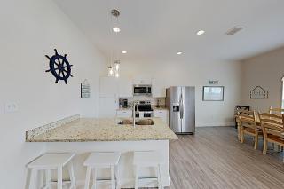 Coral Reef Gataway - Rockport - 3