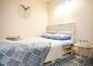 Apartment in Garage with free parking - 8