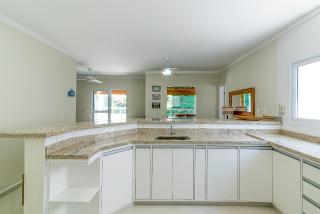 Cobertura 3 suítes com Ar condicionado, 300 metros da Praia Grande, Piscina, Wi-fi, Sauna - 4
