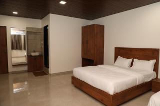 Mahalaxmi Executive - Kolhapur - 3