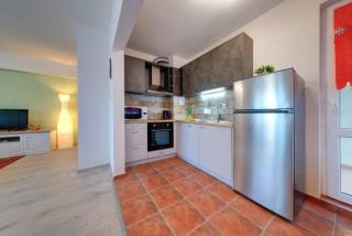 Flora - Beautiful *NEW* Apartment to the Beach - 2