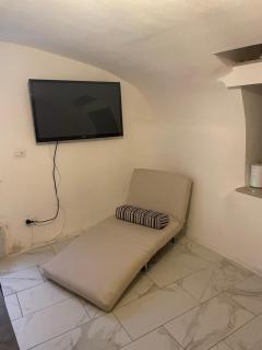 Mory&Clary Cave Palese Airport - 1