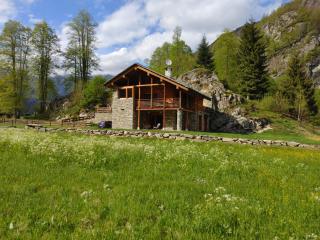 Chalet Walser immerso in una proprietà privata di 3000mq - 3