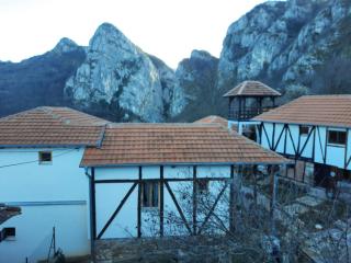 Golemi kamik Pirot - Pirot - 8