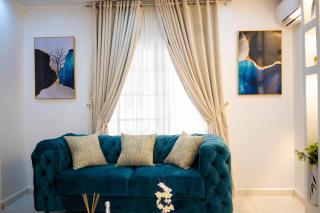 Morak Homes - Luxury 4 bed home with PS5, 24hrs electricity, Super fast Wifi, Snooker, Games room - in a secured estate - Abuja - 5