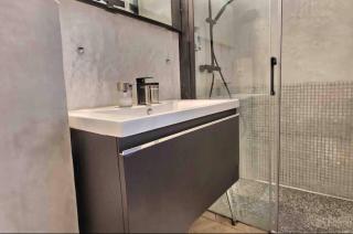 Beautiful Fully Renovated Centrally Located Studio - 1