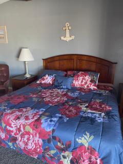 HOMETOWN INN - Charles City - 3