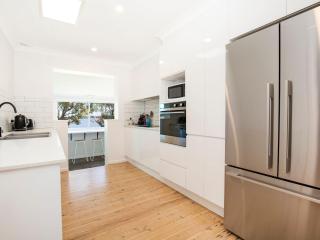 Curleys Outlook I Pet Friendly Waterfront - Culburra Beach - 5