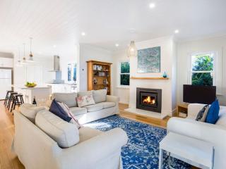 This Is It - stylish 4-bedroom Vincentia retreat - Vincentia - 5