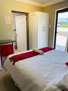 ONNIE GUESTHOUSE - Louis Trichardt - 6