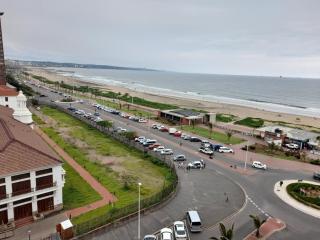 Tenbury Beach Apartment - 0