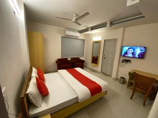 Hotel Riverfront - 1