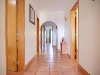 Spacious Apartment near Porto de Mos Beach, Lagos. - 2