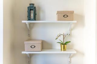 Stylish Waterfront Apartment With Views on Canal - 3