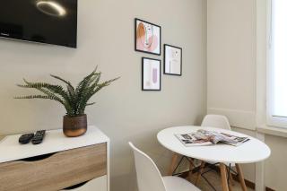Contempora Apartments - Elvezia 8 - E34 - Milano - 1