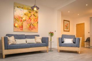 Ravelston Grange - stylish, spacious garden flat - Old Town - 3
