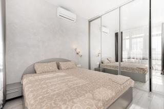 Pearl 44 Apartment With Terrace - Odessa - 2