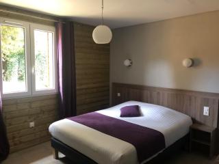 Logis Hotel Le Val Sarah - Bardouville - 2