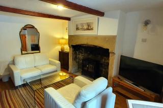 Hope Cottage, Great Longstone - Great Longstone - 9