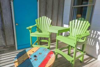 Hang 6 - Folly Beach - 7