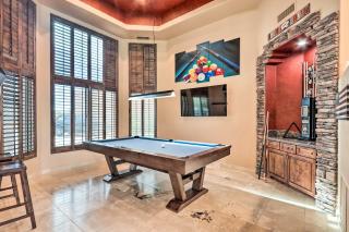 Lavish Estate with Sports Court and Home Theater! - Scottsdale - 3
