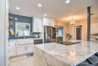 Lush Seminole Surf Inn with Backyard Fire Pit! - Seminole - 3