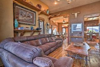 Mountain Views and Grill Space Adobe Arizona Home - Humboldt - 4
