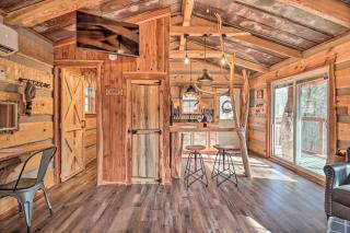 Hand-Crafted Creekside Treehouse with Grill! - 5