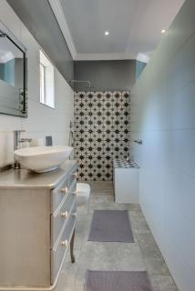 Mill Park Executive Suite - 4