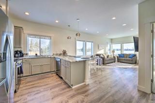 Bright La Conner Getaway with Mountain Views! - La Conner - 4