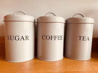 Comfy House with Parking for Multiple Vehicles - 1