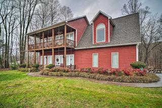 Dog-Friendly Family Home Steps to Norris Lake - 0